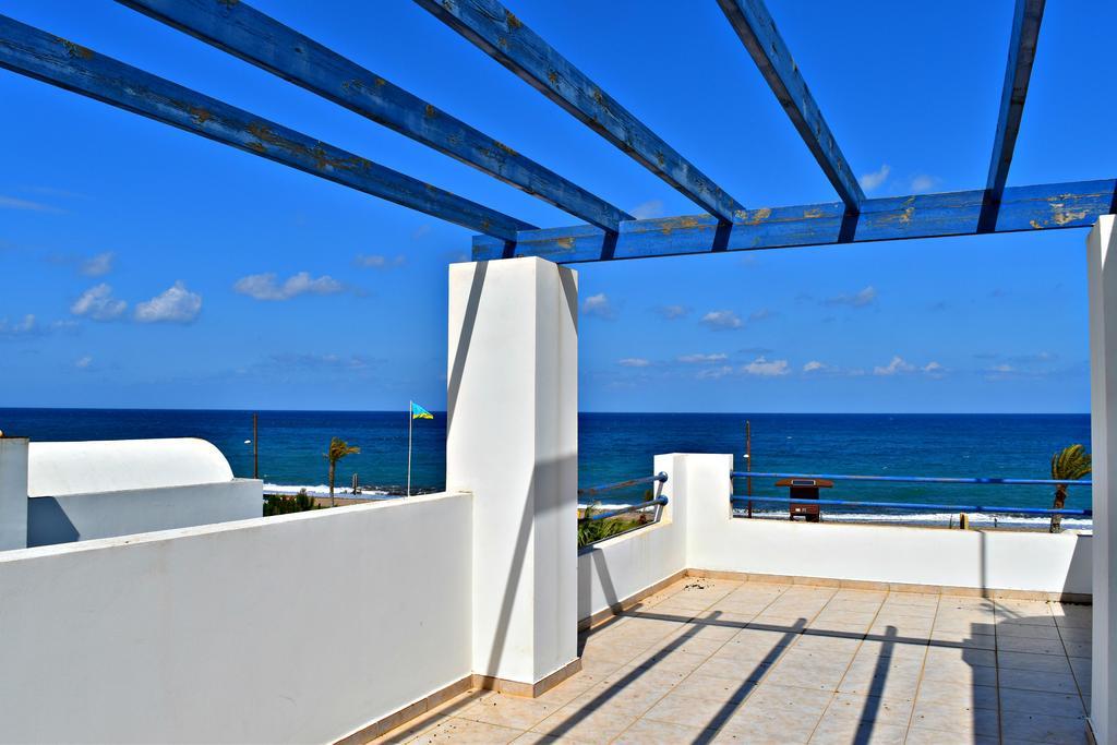 Latchi Beach Front Villa - Private Heated Pool - Amazing Uninterrupted Sea Views Полис Экстерьер фото
