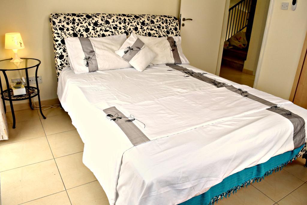 Latchi Beach Front Villa - Private Heated Pool - Amazing Uninterrupted Sea Views Полис Экстерьер фото