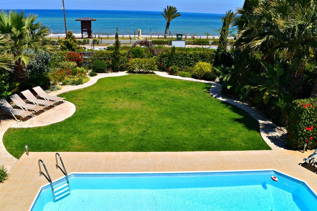 Latchi Beach Front Villa - Private Heated Pool - Amazing Uninterrupted Sea Views Полис Экстерьер фото
