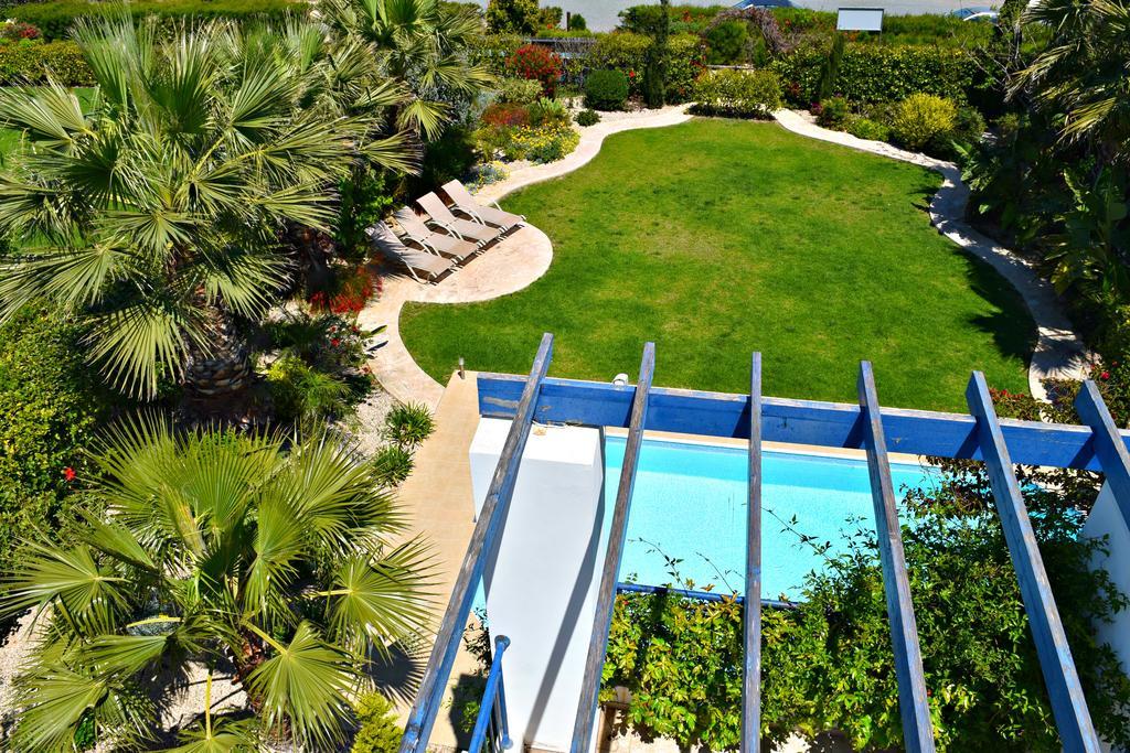 Latchi Beach Front Villa - Private Heated Pool - Amazing Uninterrupted Sea Views Полис Экстерьер фото