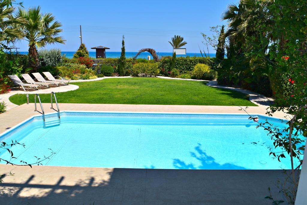Latchi Beach Front Villa - Private Heated Pool - Amazing Uninterrupted Sea Views Полис Экстерьер фото